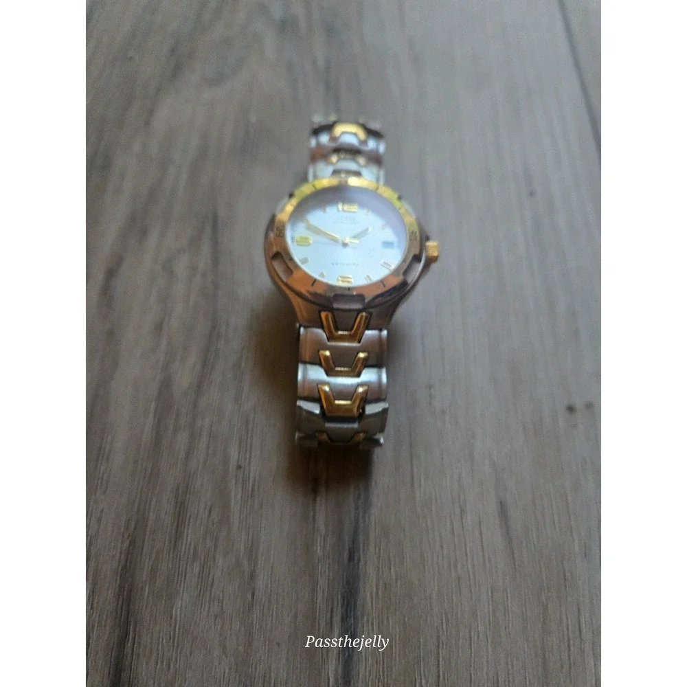 VTG GUESS Watch Mens Waterpro G65025G Two Tone Gold Date Quartz 100M Sport Y2K
